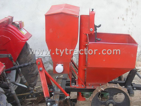 2CM-1 Potato Planter, 3 Point Potato Planter