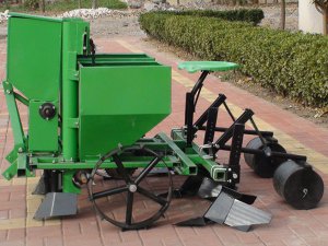 2CM-2 Potato Planter