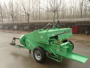 Square hay baler