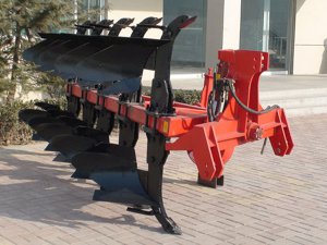 Tractor Reversible Plough